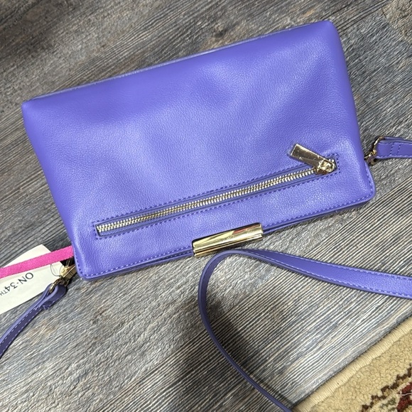 On 34th purple bag - Picture 6 of 8